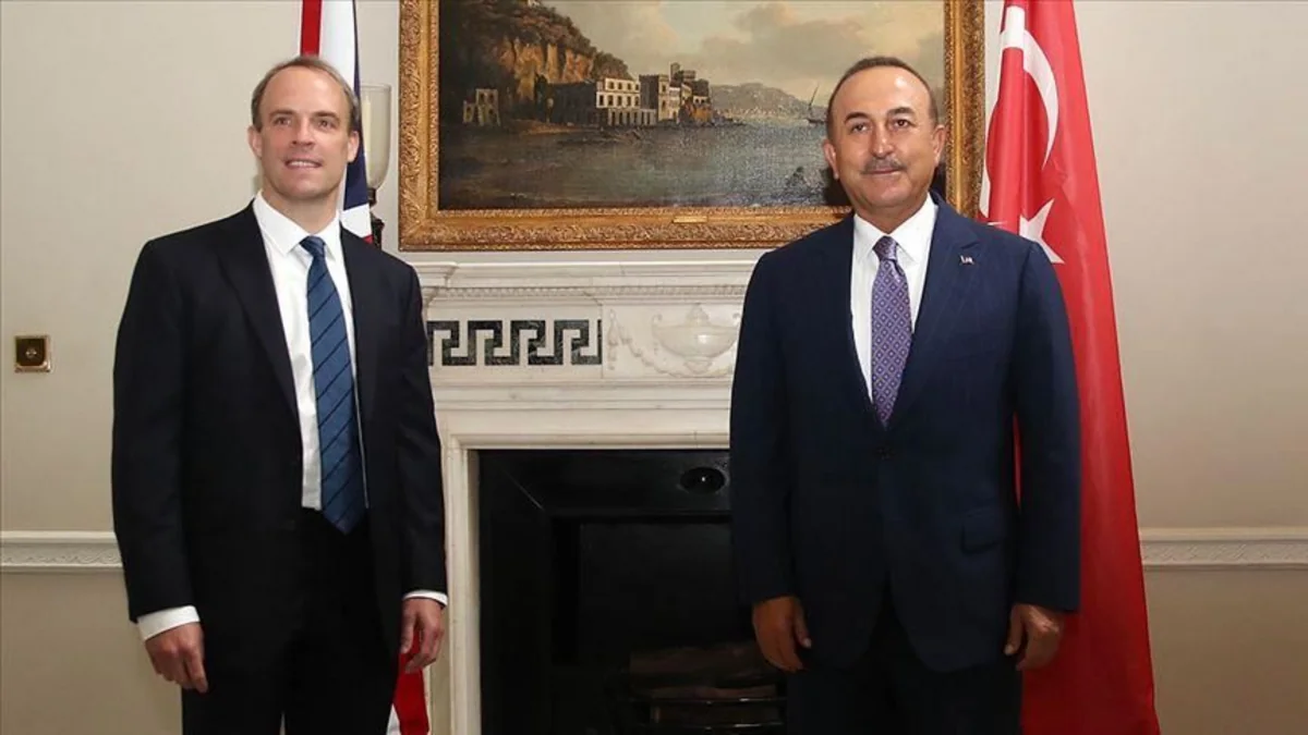 Çavuşoğlu, Raab hold phone conversation