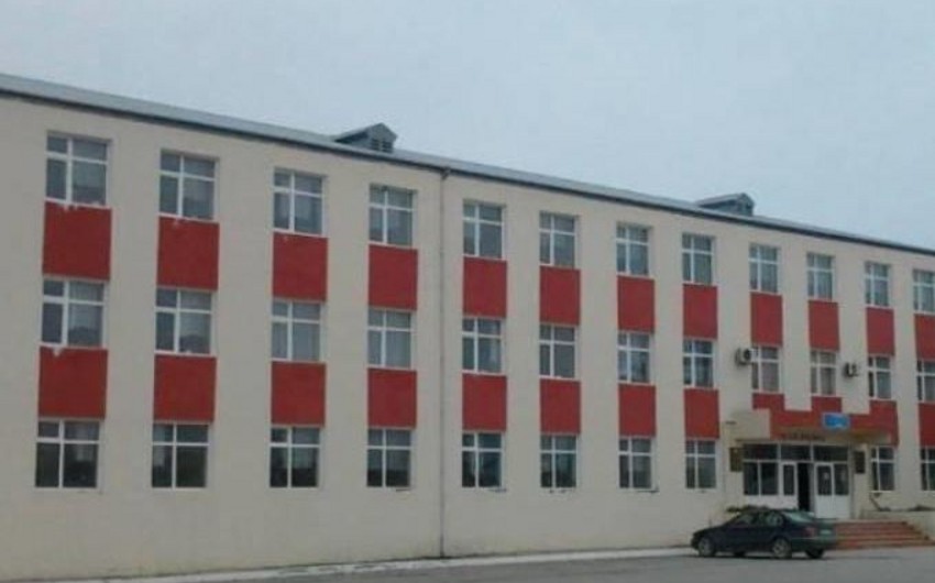 Ağdaşda şagird məktəbdə yıxılaraq xəsarət alıb