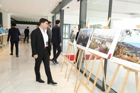 Qaçqınkom Böyük Qayıdışa həsr olunmuş fotosərgi təşkil edib