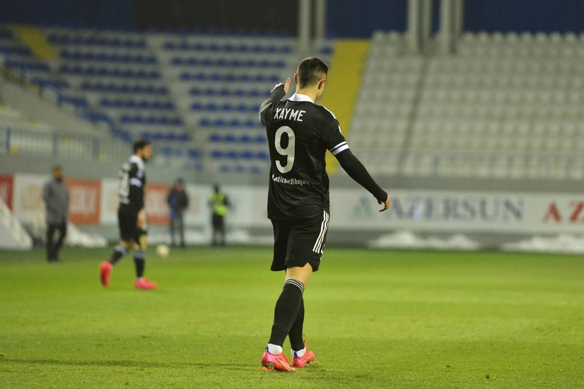 Qarabağın aparıcı futbolçusu zədələndi