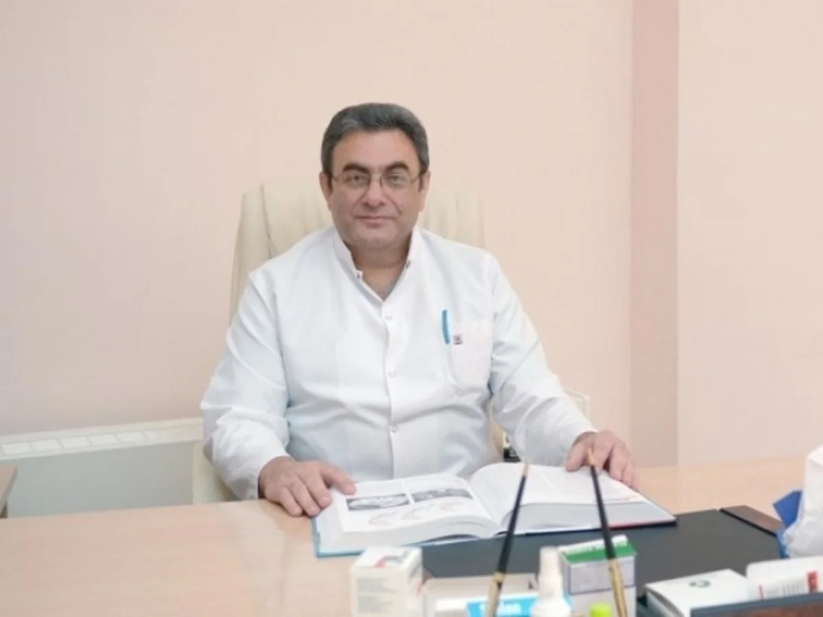 Baş həkim: Uşaqlar və gənclər koronavirusu yüngül keçirirlər