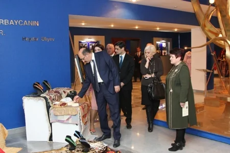 Əbülfəs Qarayev Sumqayıtda vətəndaşları qəbul edib