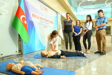 TƏBİB jurnalistlərlə Milli Mətbuat Gününü qeyd edib