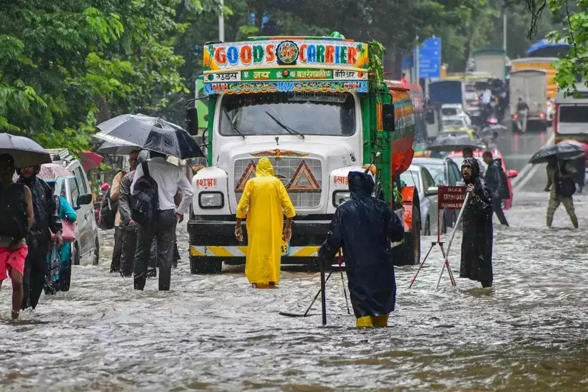 At least 17 dead, 11 missing after heavy rainfall in India