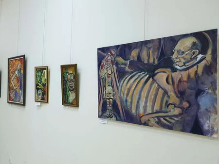 В Баку открылась выставка российской художницы Балет и Лики искусства