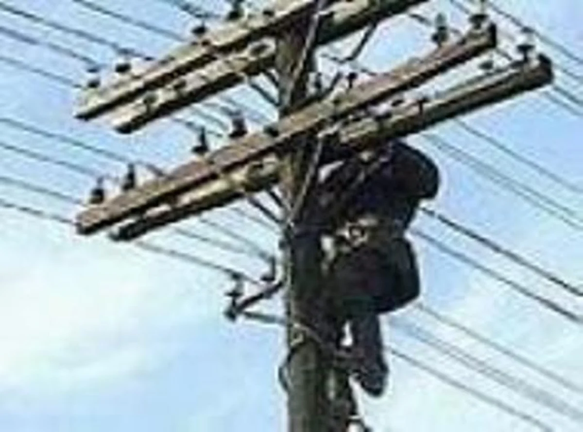 ​Azərbaycanda dövlət qurumunun əməkdaşını elektrik cərəyanı vurub