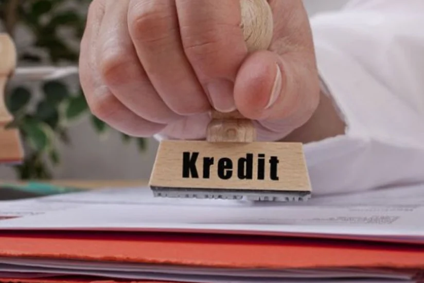 Fitch: Банковские кредиты в Азербайджане не стимулируют экономику