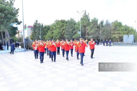 Sumqayıtda Zəfər Günü münasibətilə hərbçilərin yürüşü keçirilib