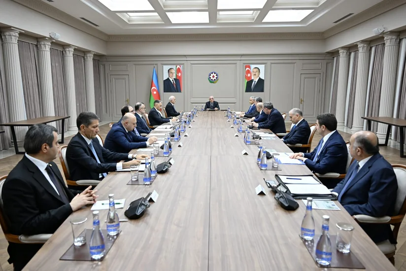 Meeting of Azerbaijan's state commission to investigate airplane crash held in Baku