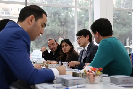 ​Parlament jurnalistləri Fuad Muradovun seçki qərargahında olub - FOTO