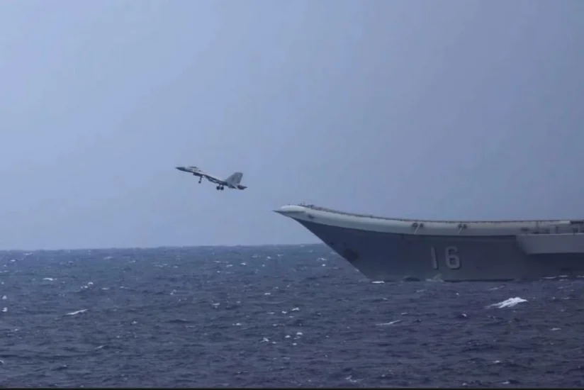 Минобороны Тайваня сообщило о военных самолетах и кораблях КНР у острова