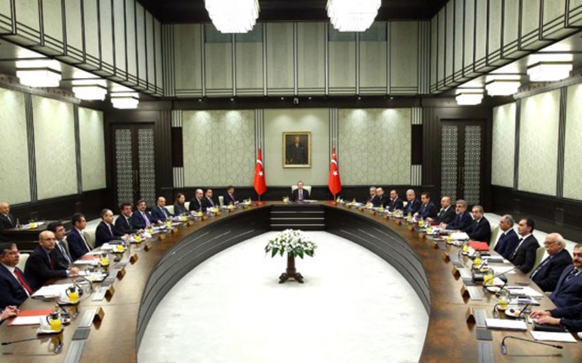 ​Türkiyə prezidenti 15 ildən sonra hökumətin toplantısına sədrlik edib