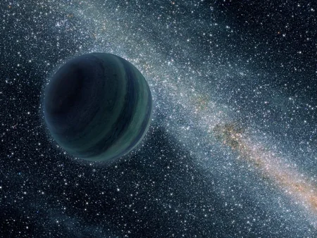 Yupiterdən 12,7 dəfə böyük və qeyri-adi işıq saçan planet aşkarlanıb