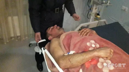 Kürdəmirdə bələdiyyə sədrinin oğulları həmkəndlilərini bıçaqlayıb - FOTO - VİDEO