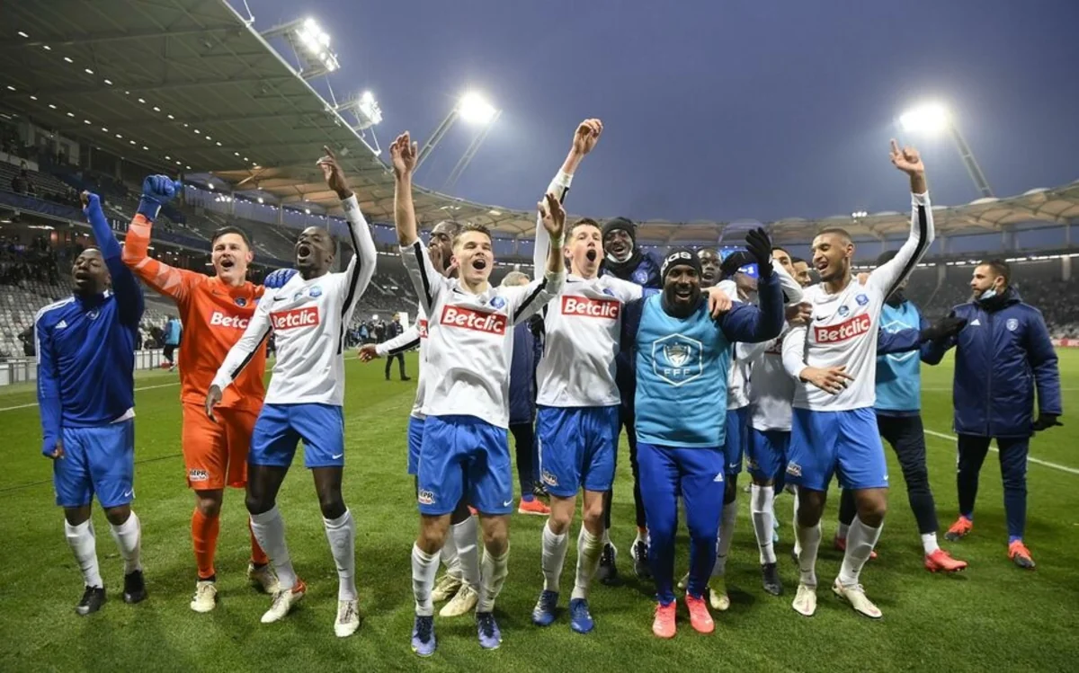 Fransa Kuboku: Həvəskar klub yarımfinal oyunu üçün stadion tapa bilmir