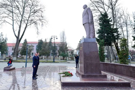 Şahin Bağırov İsmayıllıda vətəndaşları qəbul edib