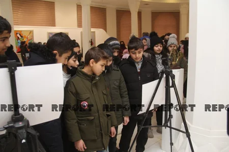 Gəncədə yerli və xarici fotoqrafların əl işlərindən ibarət sərgi keçirilib