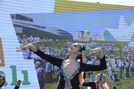Heydər Əliyev Mərkəzinin parkında Uşaq festivalı keçirilib