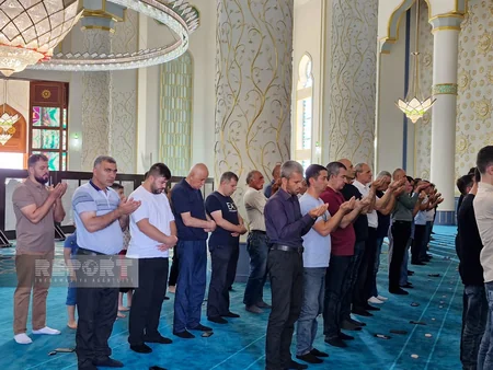 Naxçıvanda Qurban bayramı münasibətilə bayram namazı qılınıb