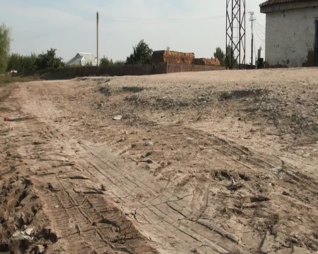 Kürdəmirdə əlli il əvvəl tikilən yol bərbad vəziyyətə düşüb - REPORTAJ