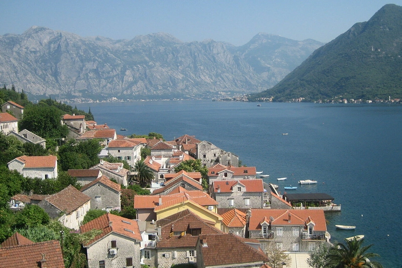 Montenegro tightens entry rules