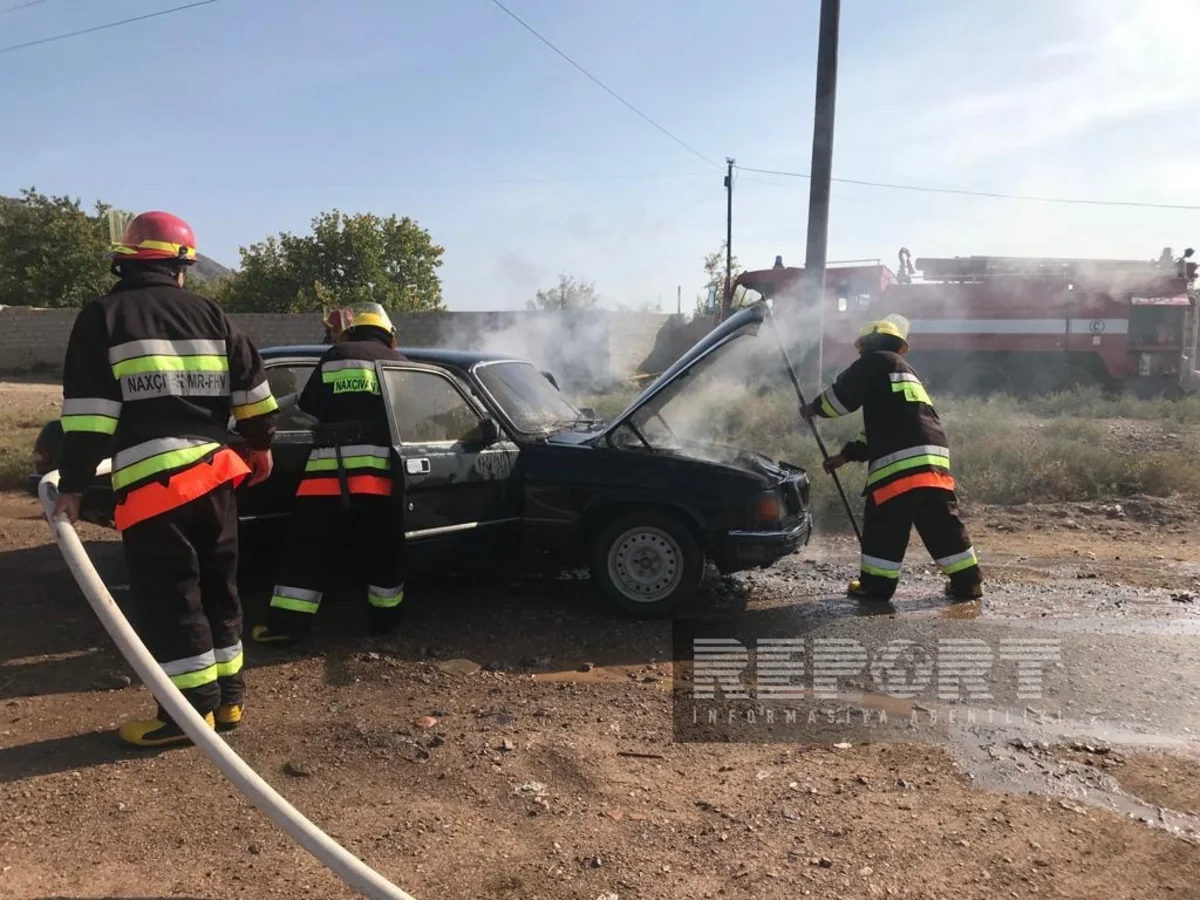 Sədərəkdə avtomobil yanıb