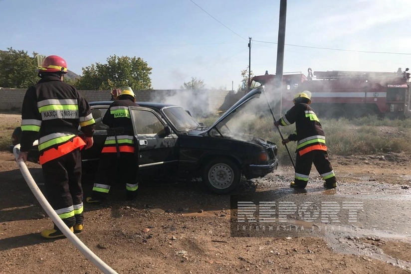 Sədərəkdə avtomobil yanıb