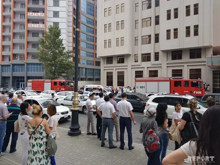 Caspian Plazada yanğın söndürülüb - YENİLƏNİB