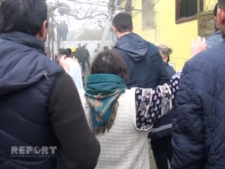 Salyanda fərdi yaşayış evində yanğın baş verib, bir nəfər ölüb - FOTO - VİDEO