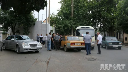 ​Gəncədə sərnişin avtobusu qəzaya düşüb, xəsarət alanlar var - FOTO