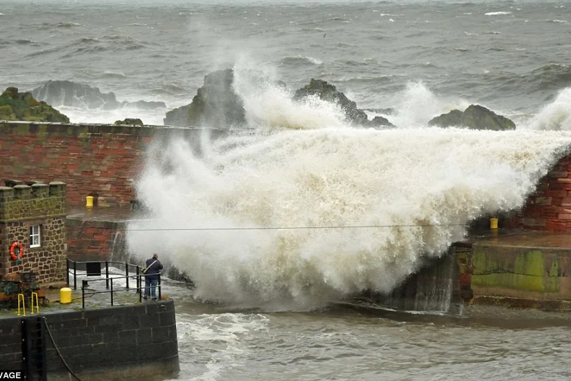 Çilidə daşqınlar nəticəsində 3 nəfər ölüb, 15 nəfər itkin düşüb