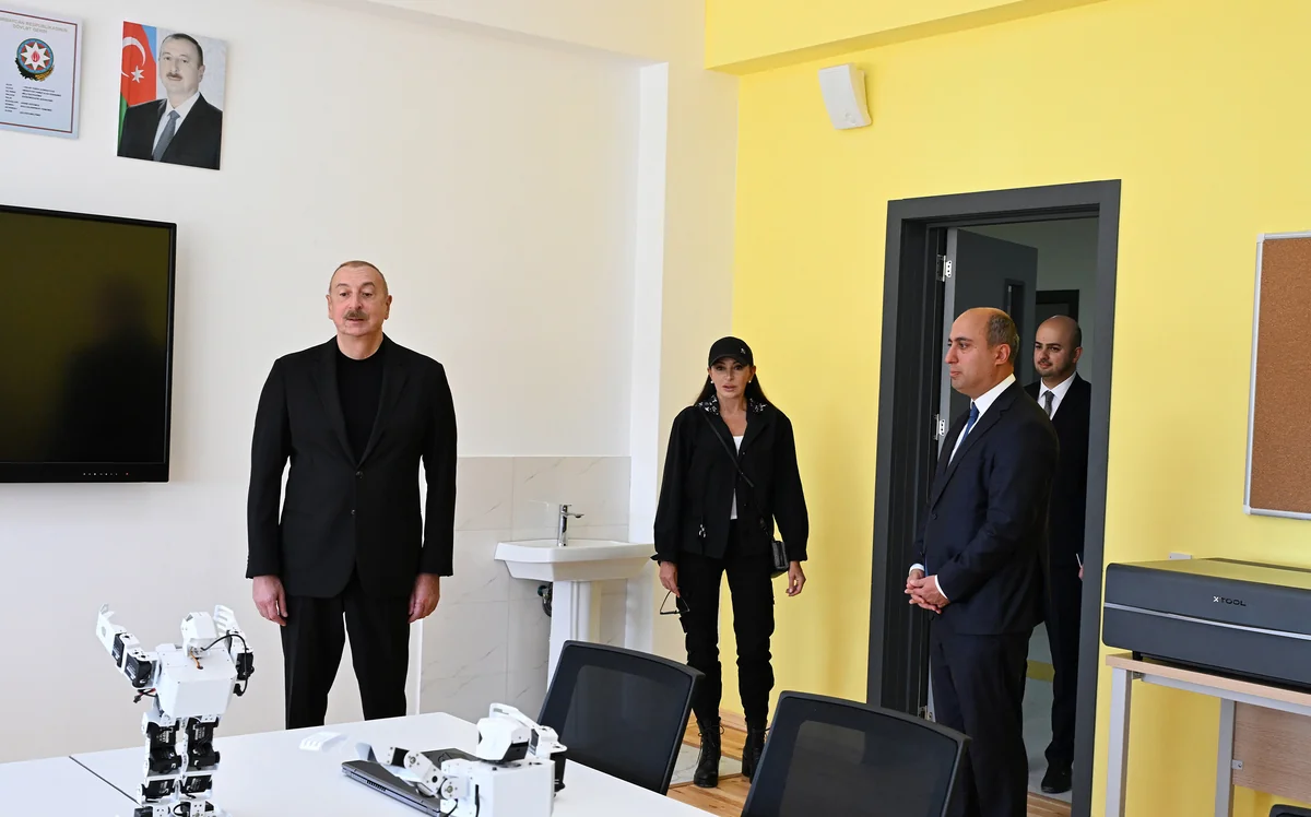 Prezident Cəbrayıl şəhərində tam orta məktəbin binasının açılışında iştirak edib - YENİLƏNİB