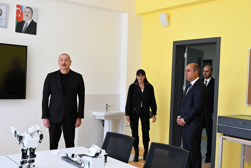 Prezident Cəbrayıl şəhərində tam orta məktəbin binasının açılışında iştirak edib - YENİLƏNİB