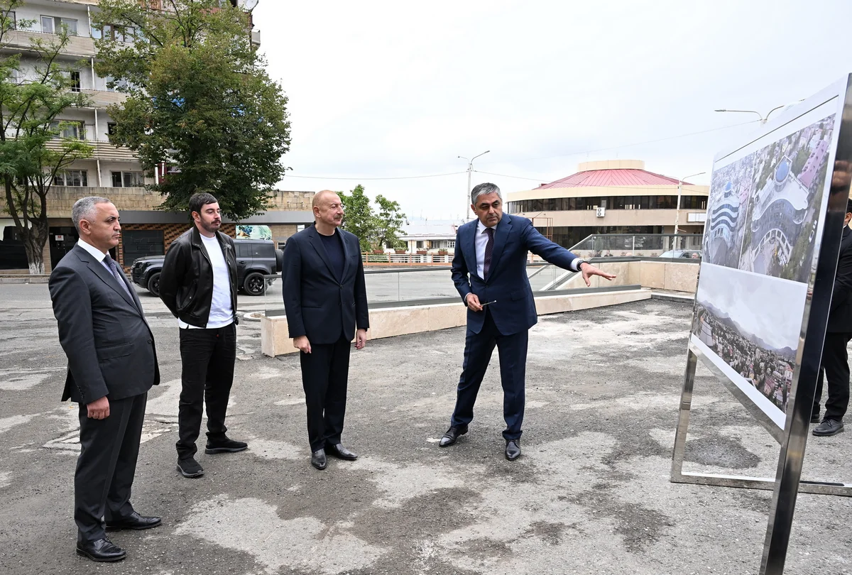 President Ilham Aliyev reviews renovation work at Bulud Hotel in Khankandi