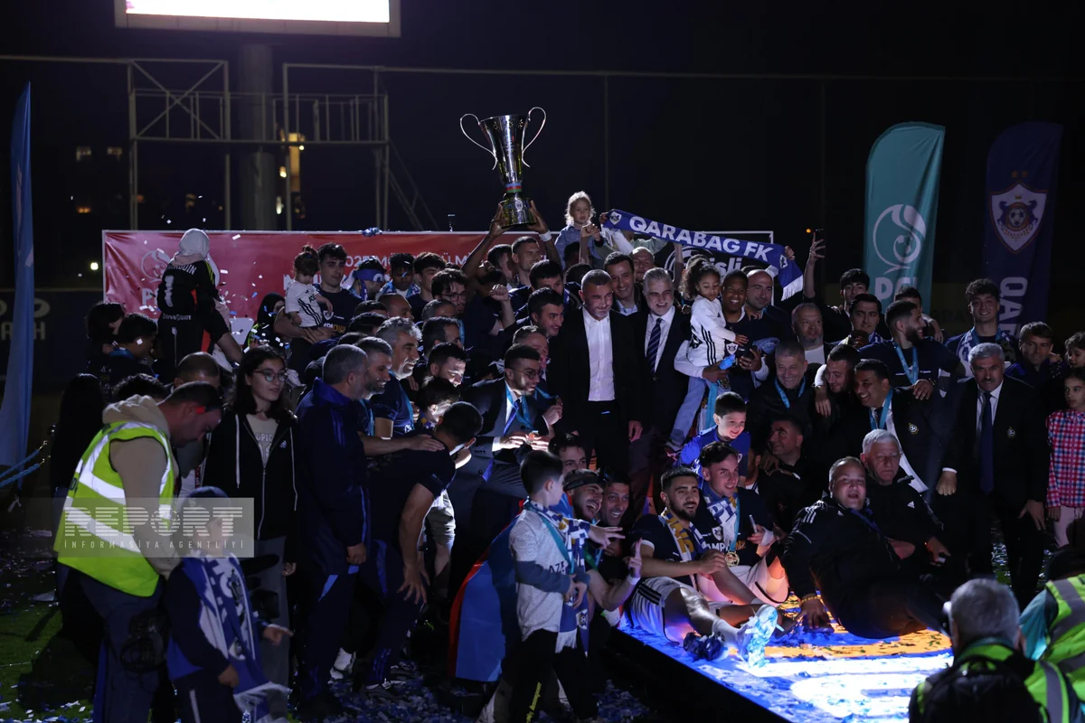 Агдамскому Карабаху вручен кубок чемпионата Азербайджана