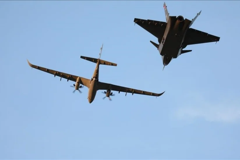 “Bayraktar Kızılelma” döyüş təyyarəsi və “Bayraktar Akıncı” PUA-sı paralel uçuş həyata keçirib