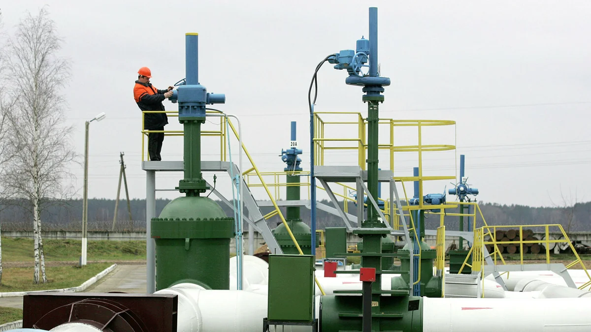 Транзит нефти из Беларуси в Польшу временно приостановлен