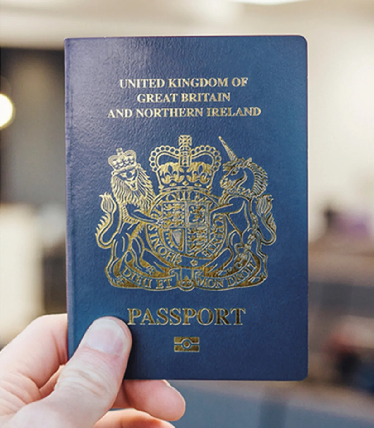 Britaniyalılar Avropa Birliyi sözləri qeyd olunmayan pasportlarını almağa başlayıb
