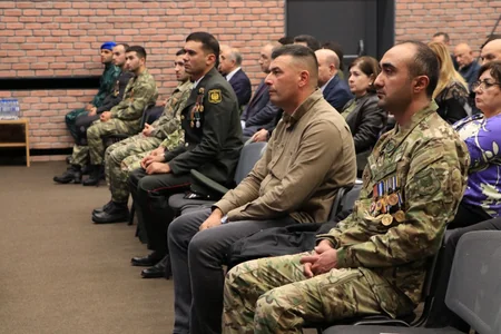 ASAPES-də Zəfər Gününə həsr edilmiş sənədli filmin təqdimatı olub