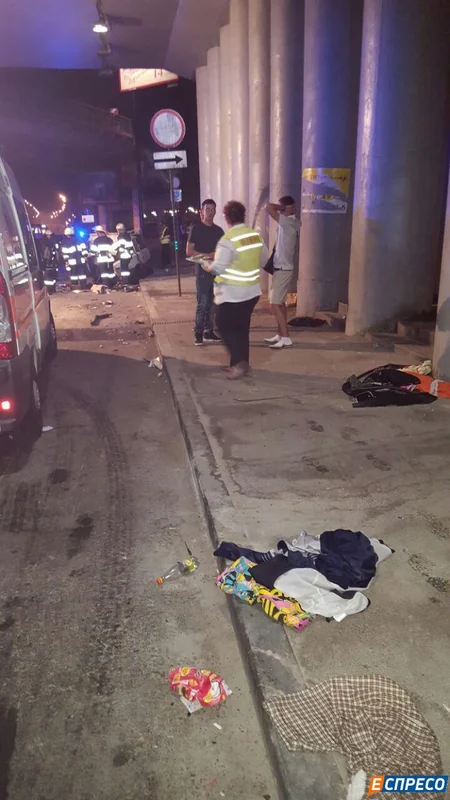 ​Azərbaycan səfirliyinin avtomobili Kiyevdə qəzaya düşüb - FOTO