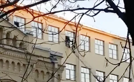 В Петербурге под завалами обрушившегося здания может находиться 21 человек - ОБНОВЛЕНО - ВИДЕО