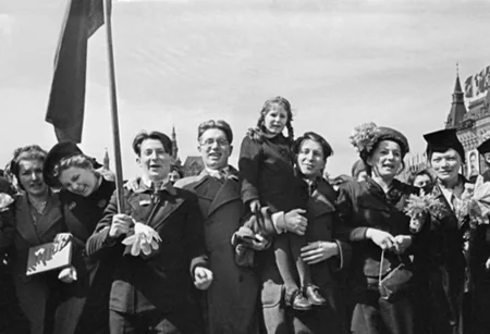 ​Информсовет СНГ представляет фотовыставку 70 лет Победы - ФОТО
