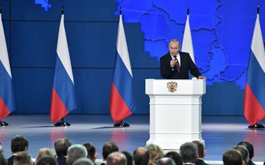 Vladimir Putin: Avropada raketlərin yerləşdirilməsinə eyni şəkildə cavab veriləcək