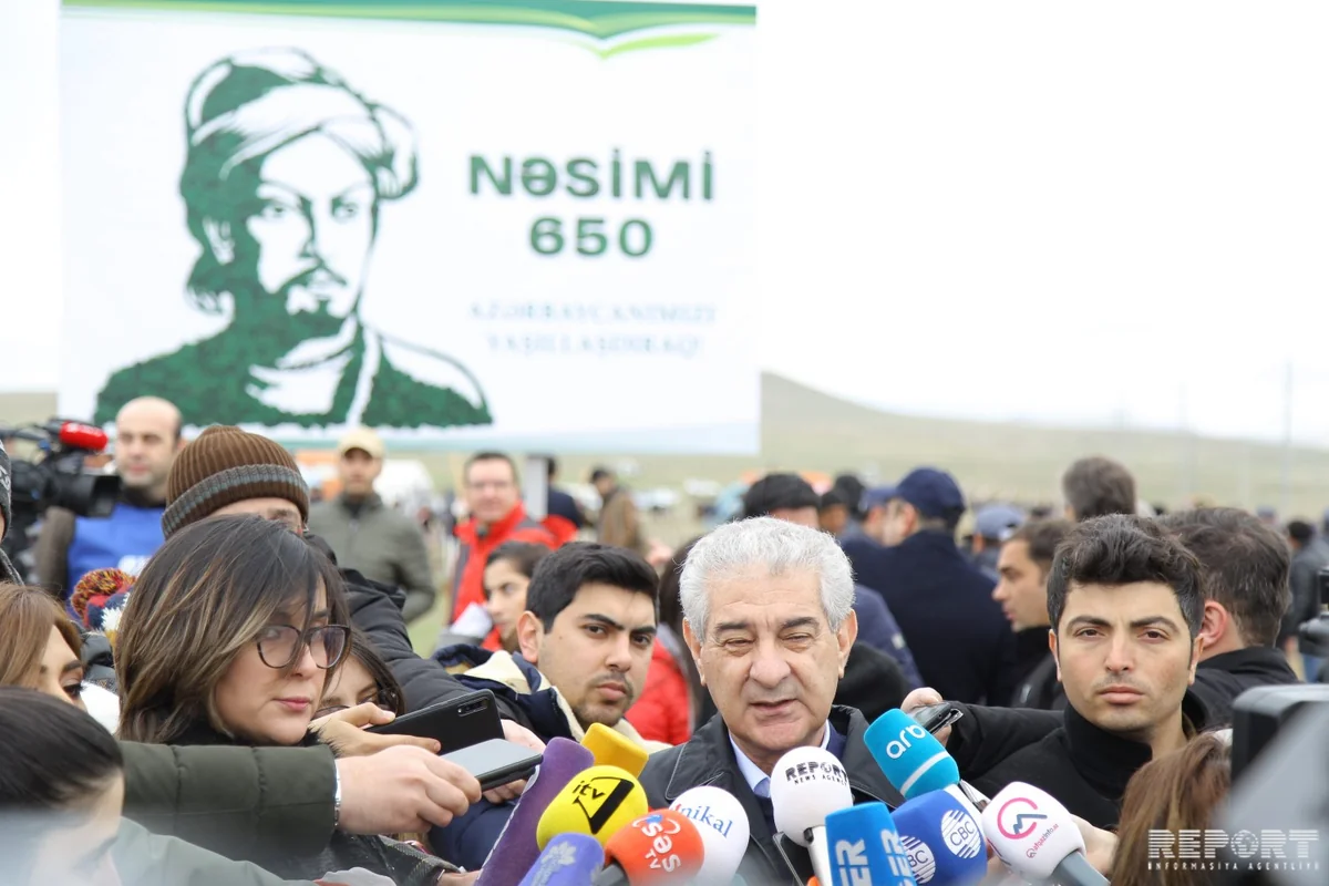 Əli Əhmədov: Növbədənkənar parlament seçkilərinin keçirilməsini səbirsizliklə gözləyirik