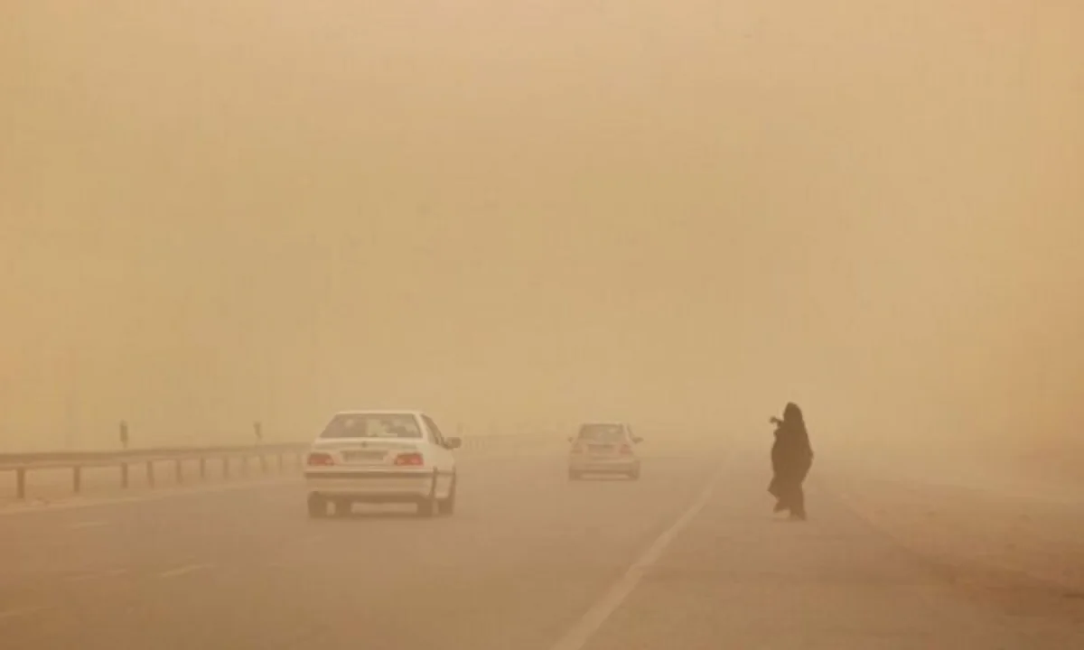 Nearly 500 people affected by dust storms in Iran over past 2 days