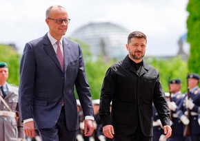 Ştaynmayer Berlində Zelenski ilə görüşür