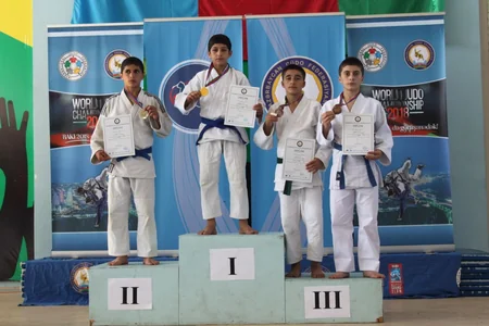 Qəbələ cüdoçuları regional birinciliyin qalibi olublar