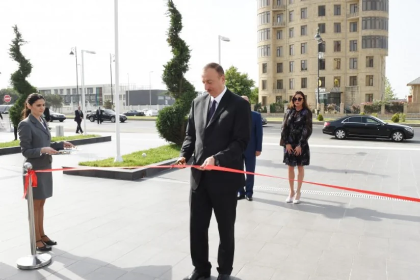 ​Prezident İlham Əliyev Azərbaycan Boks Federasiyasının inzibati binasının və “Qafqaz Baku Sport Hotel”in açılışlarında iştirak edib