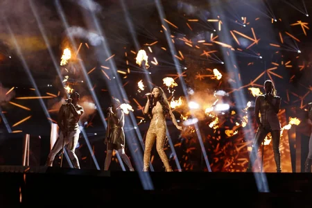 Самра Рагимли исполнила азербайджанскую песню Sarı gəlin на пресс-конференции в рамках Евровидения - ВИДЕО