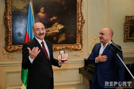 Mədəniyyət və incəsənət xadimlərinə orden, medal və fəxri adlar təqdim edilib